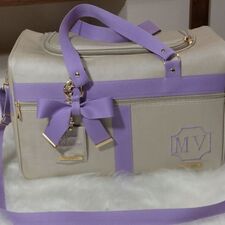 Produção de Mala Maternidade com Laço Personalizado